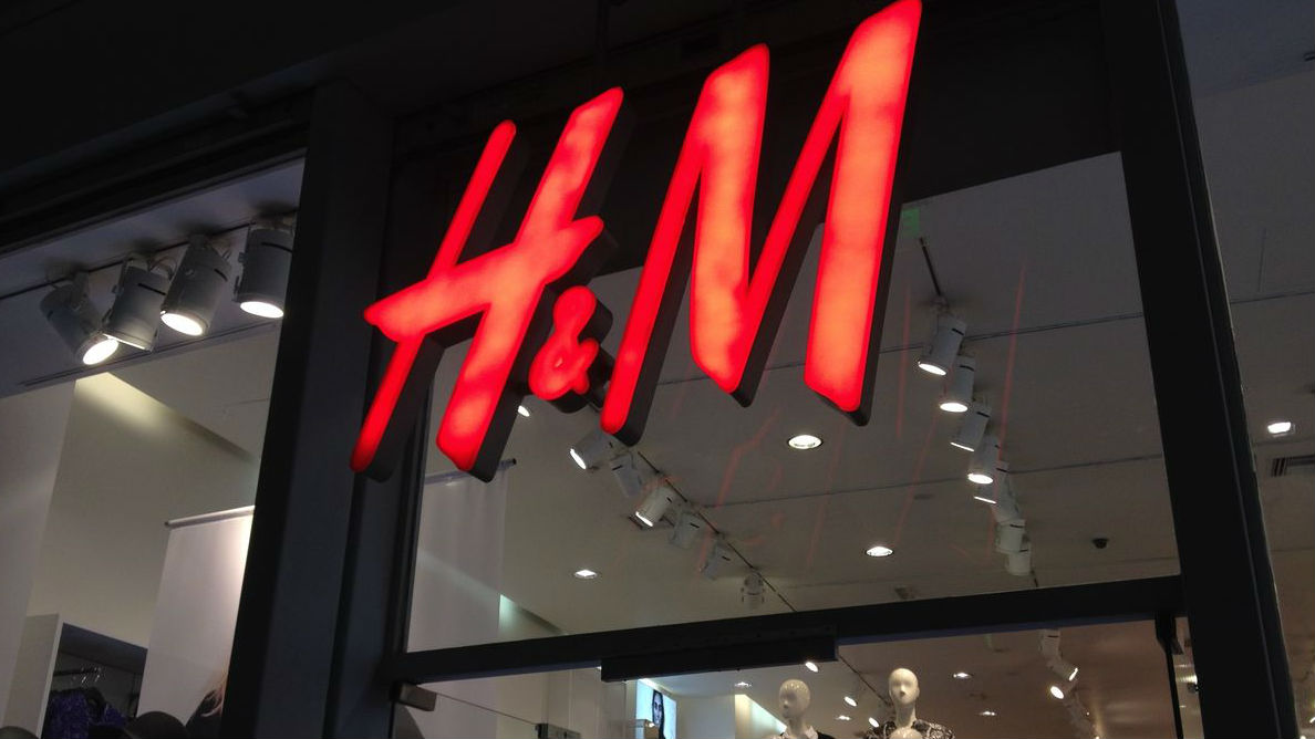 H&m hotsell commercial bay