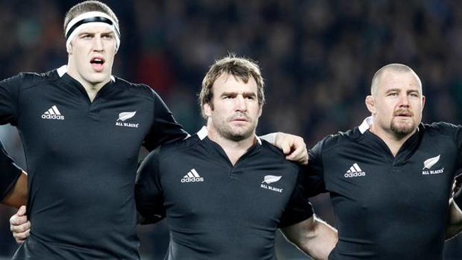 Andrew Hore is flanked by teammates Brodie Retallick and Tony Woodcock ahead of a test against Ireland in 2012. (Photo / Photosport)