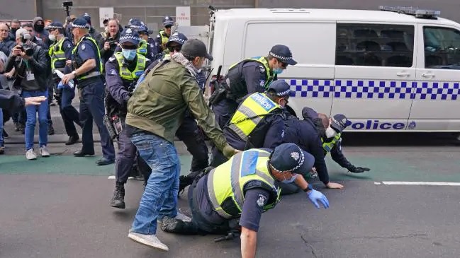 australia lockdown enforcement