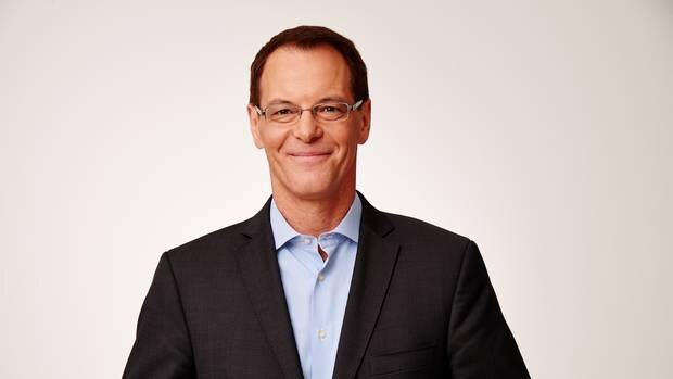 Simon Dallow confirmed as sole TVNZ 6pm presenter