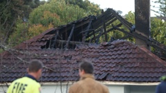 A large house fire forced the closure of several roads in central Auckland. Photo / Jason Oxenham