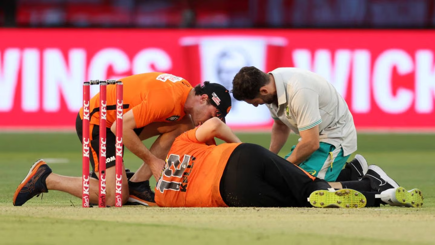 ‘Sickening’ Scenes Send Scare Through Big Bash