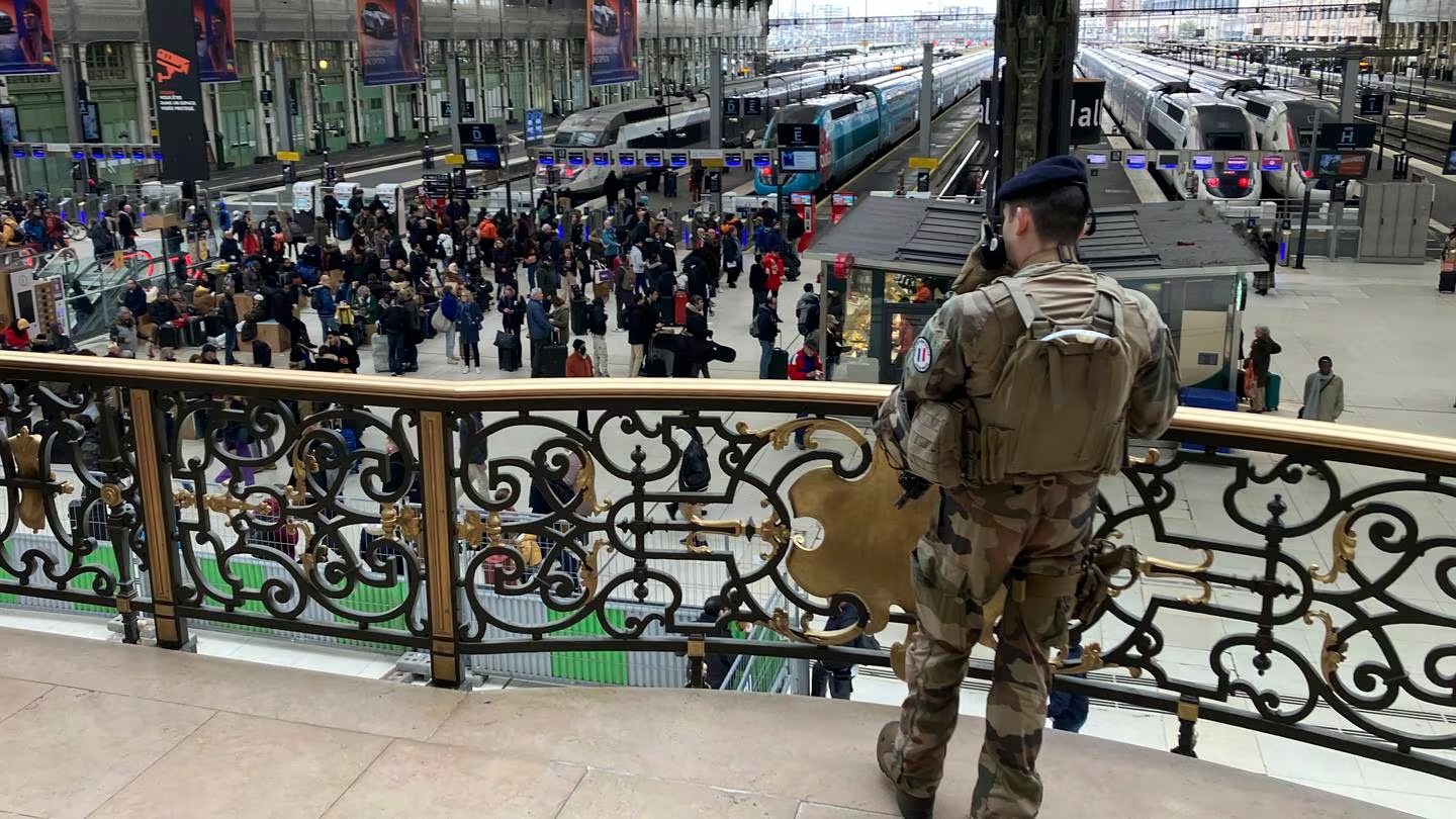 Paris Knife Attacker Stabs Three People In Train Station